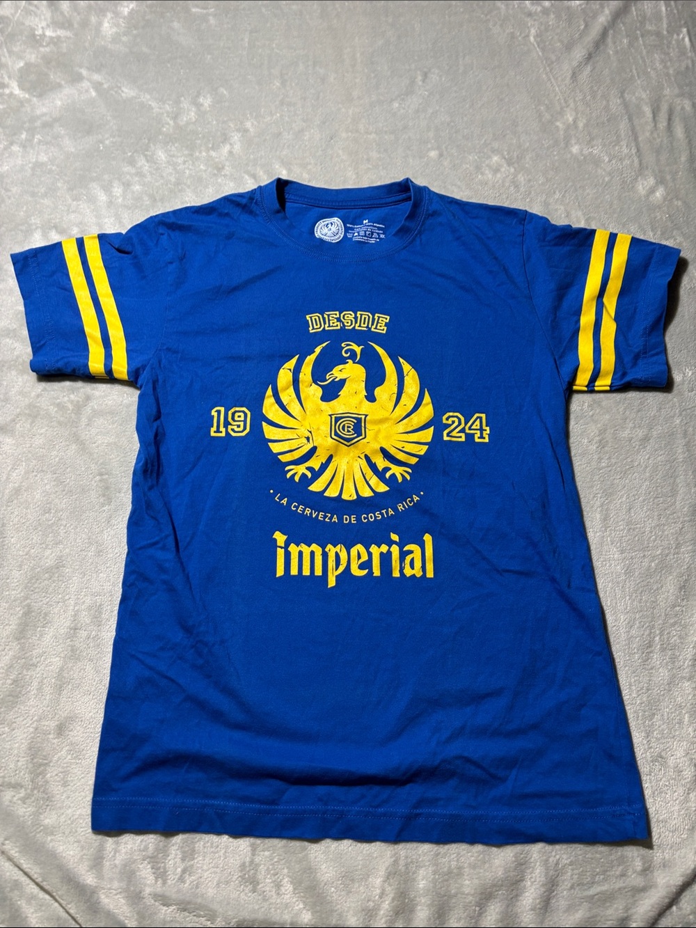 Imperial Beer Costa Rica T Shirt Mens M Blue Yellow Cerveza Pura Vida